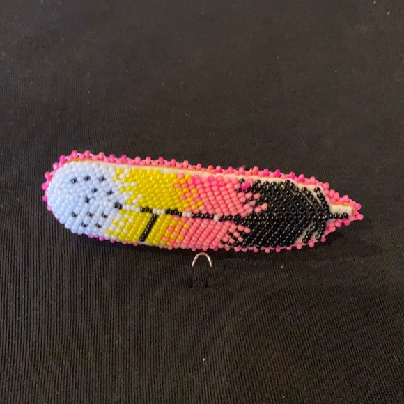 Navajo Beaded feather barrette - Picture 1 of 2